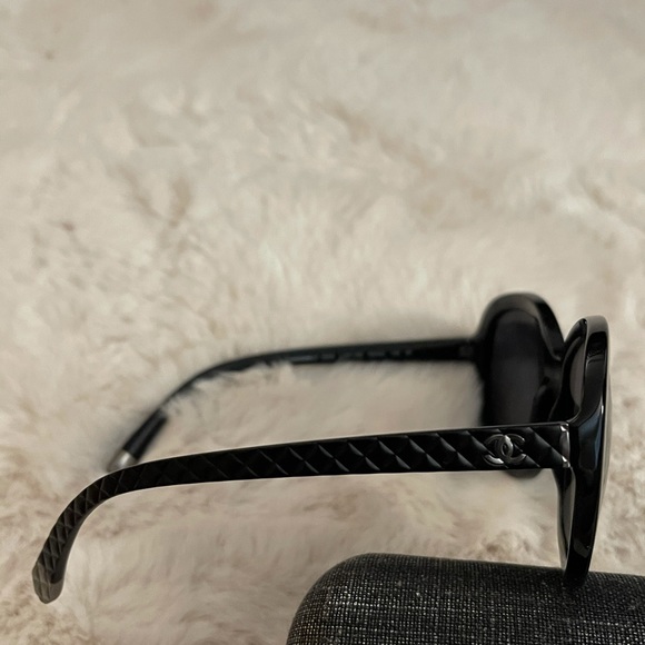 PRELOVED CHANEL SUNGLASSES 5328 - Picture 3 of 4